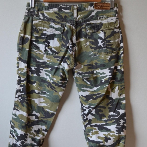 Y2k vintage camouflage Dorinha jeans cargo pants capri - Picture 6 of 7